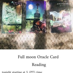 • Full moon oracle reading •